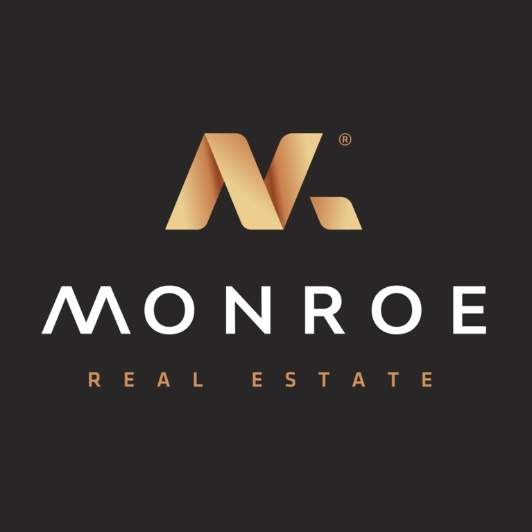 Vane Monroe Logo